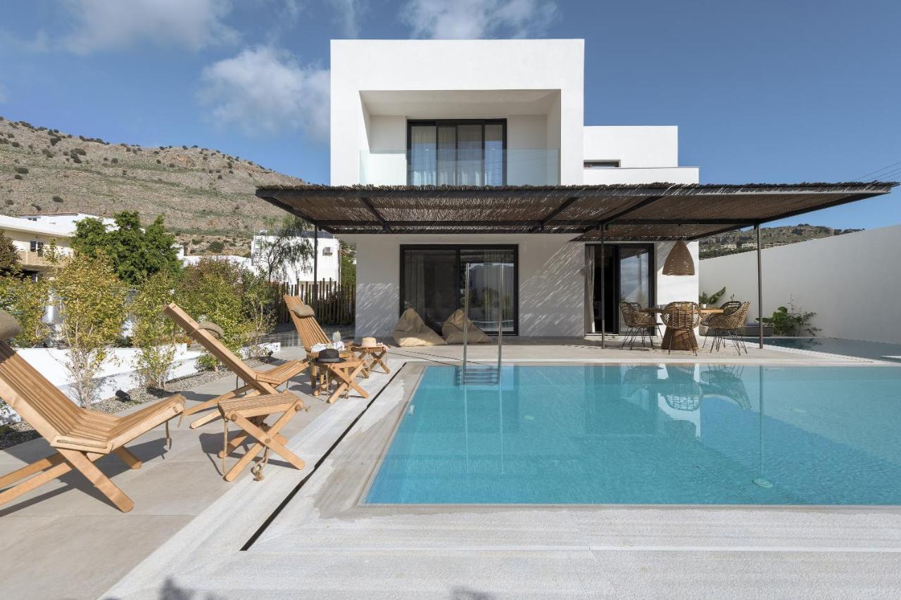 Bianco - Adam Villa Pefki